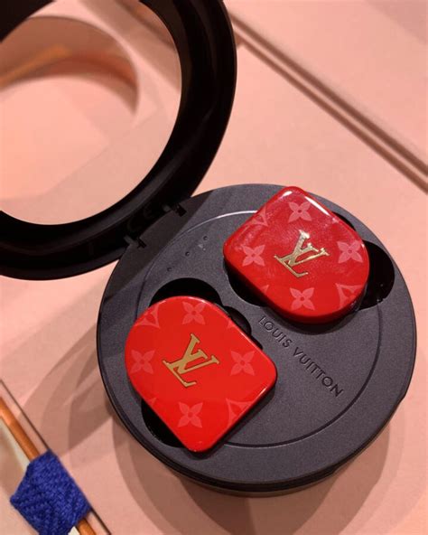 louis vuitton horizon monogram earphones